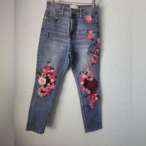 Celebrity Pink RE Gen Ankle Cropped Floral Embroidered Jeans